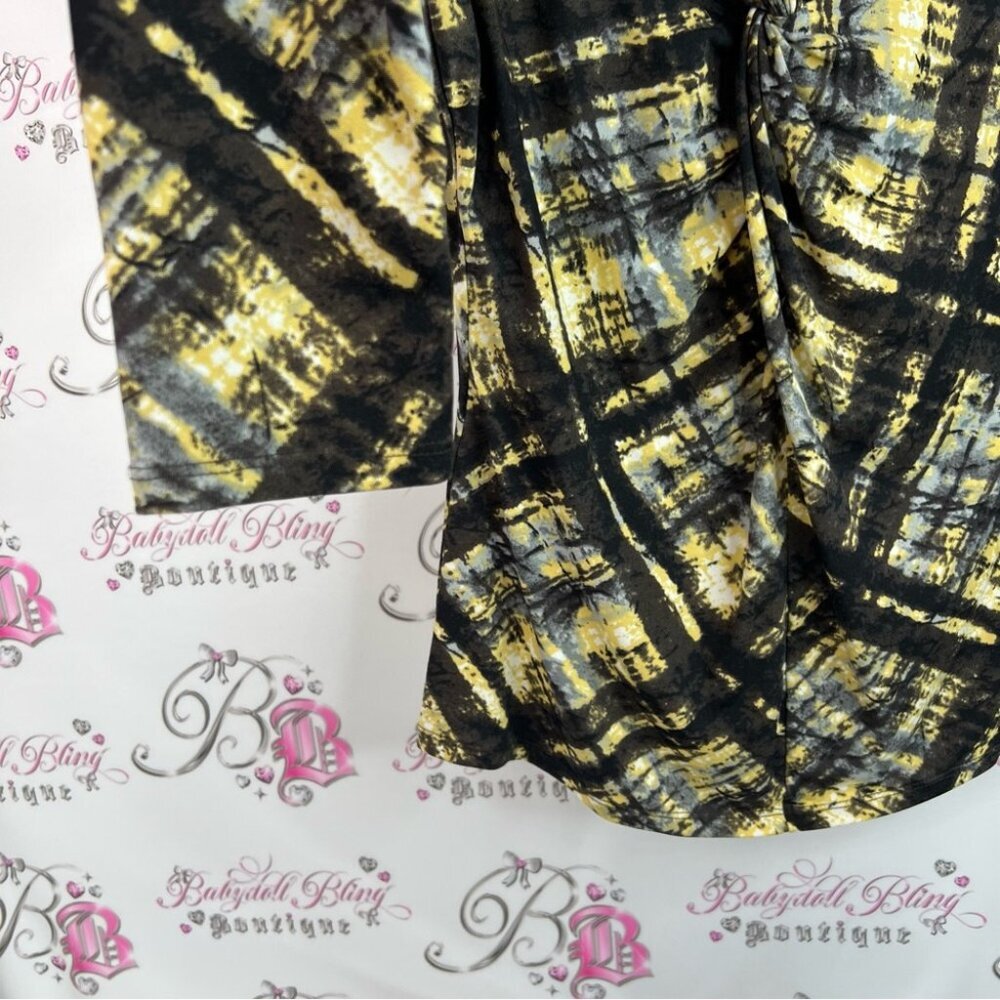 Melanie Lyne long sleeve plaid Chic Women's Blouse in Yellow and Black Pattern - Picture 5 of 10